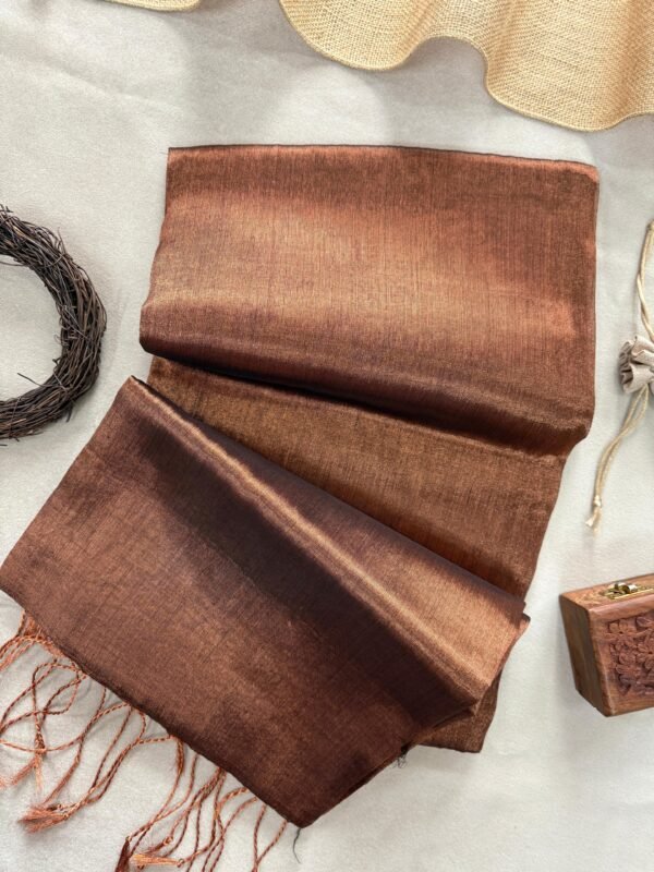 WhatsApp Image 2025-09-08 at 12.38.57 PM Vivanka Handloom Raga Tissue Cotton Saree – VC 101